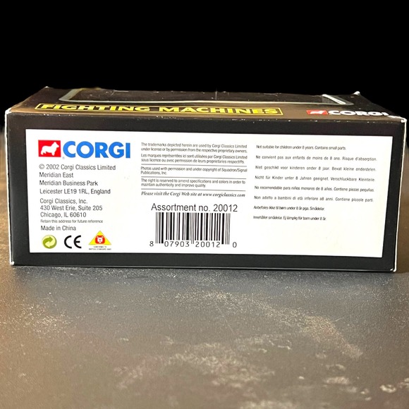 Corgi Fighting Machines Die Cast M4 Sherman Tank CS90075 - Picture 3 of 10